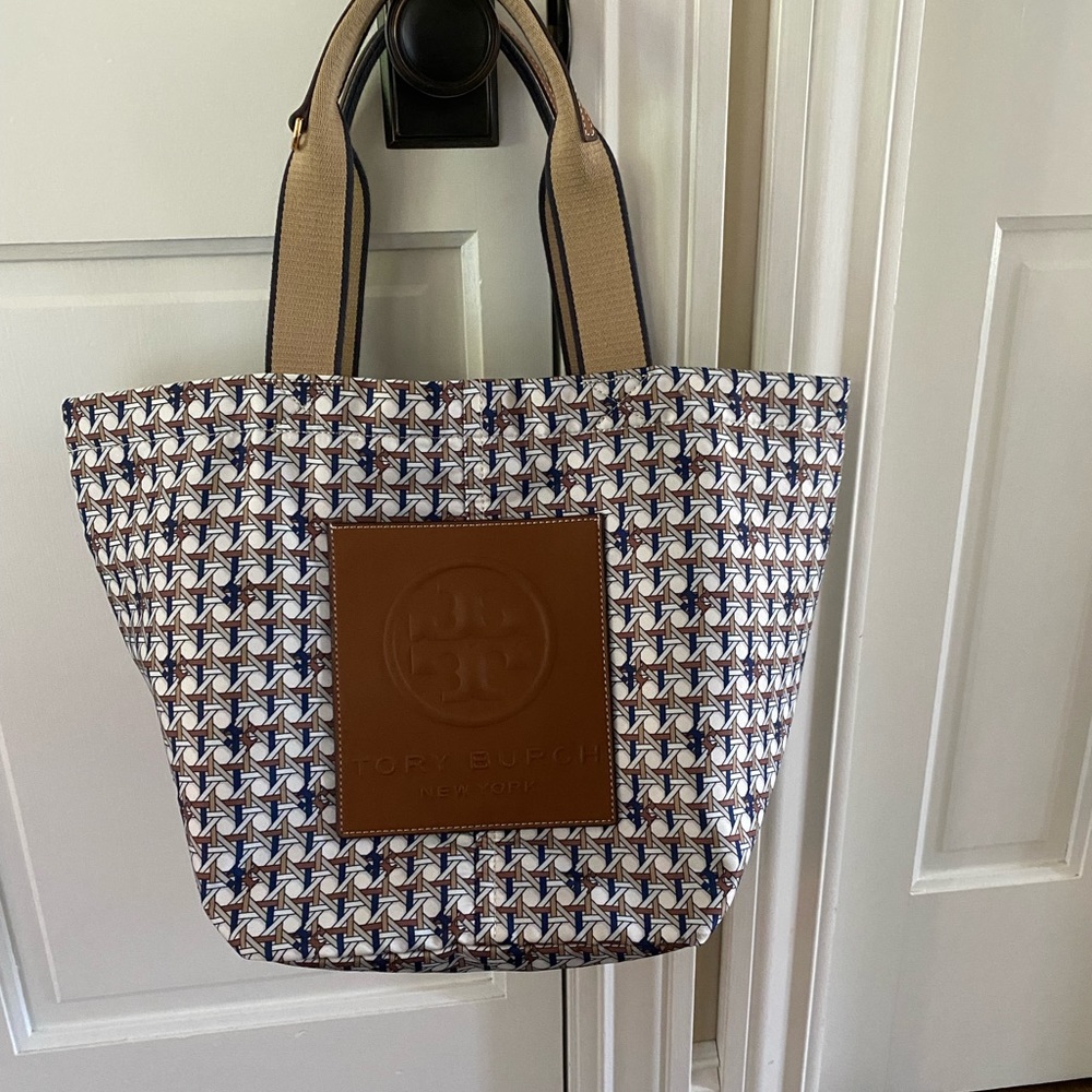 Tory Burch authentic nylon tote. Like new. No marks or damage. Sold out online.